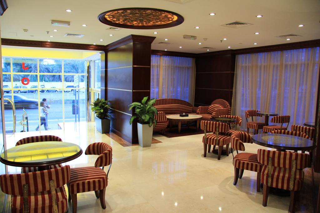 Trianon Royal Hotel Abu Dhabi Esterno foto