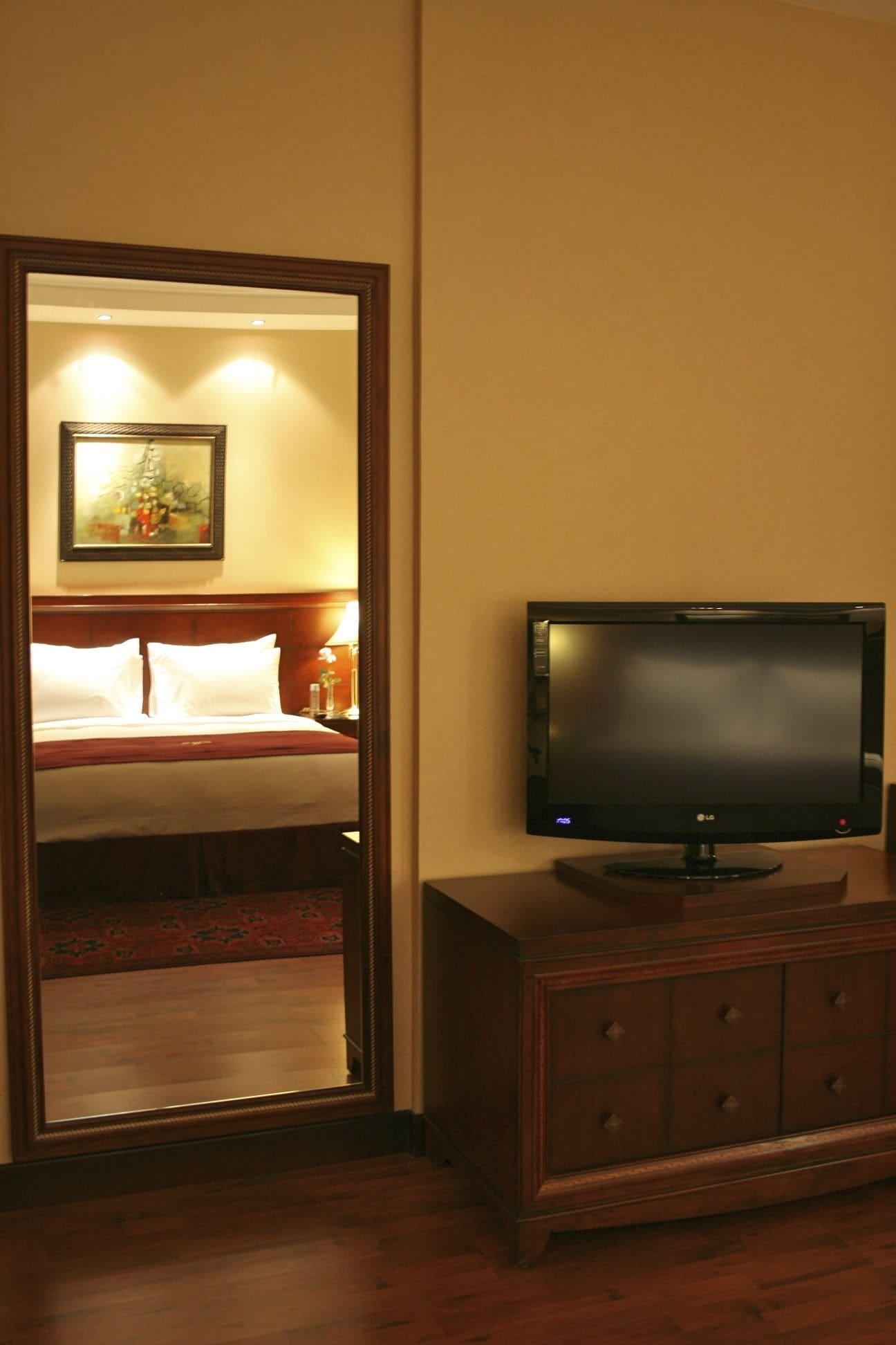 Trianon Royal Hotel Abu Dhabi Esterno foto