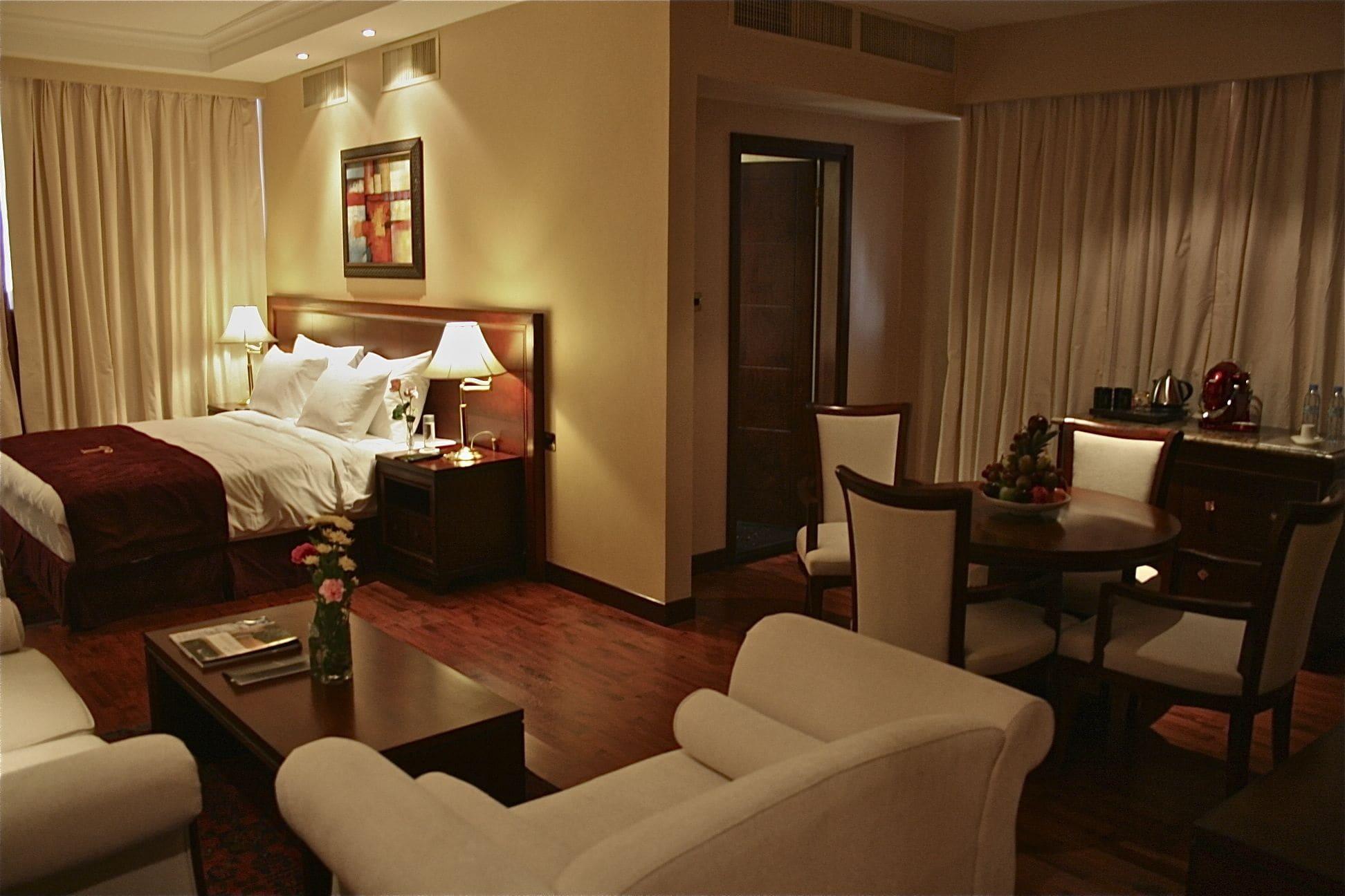 Trianon Royal Hotel Abu Dhabi Camera foto