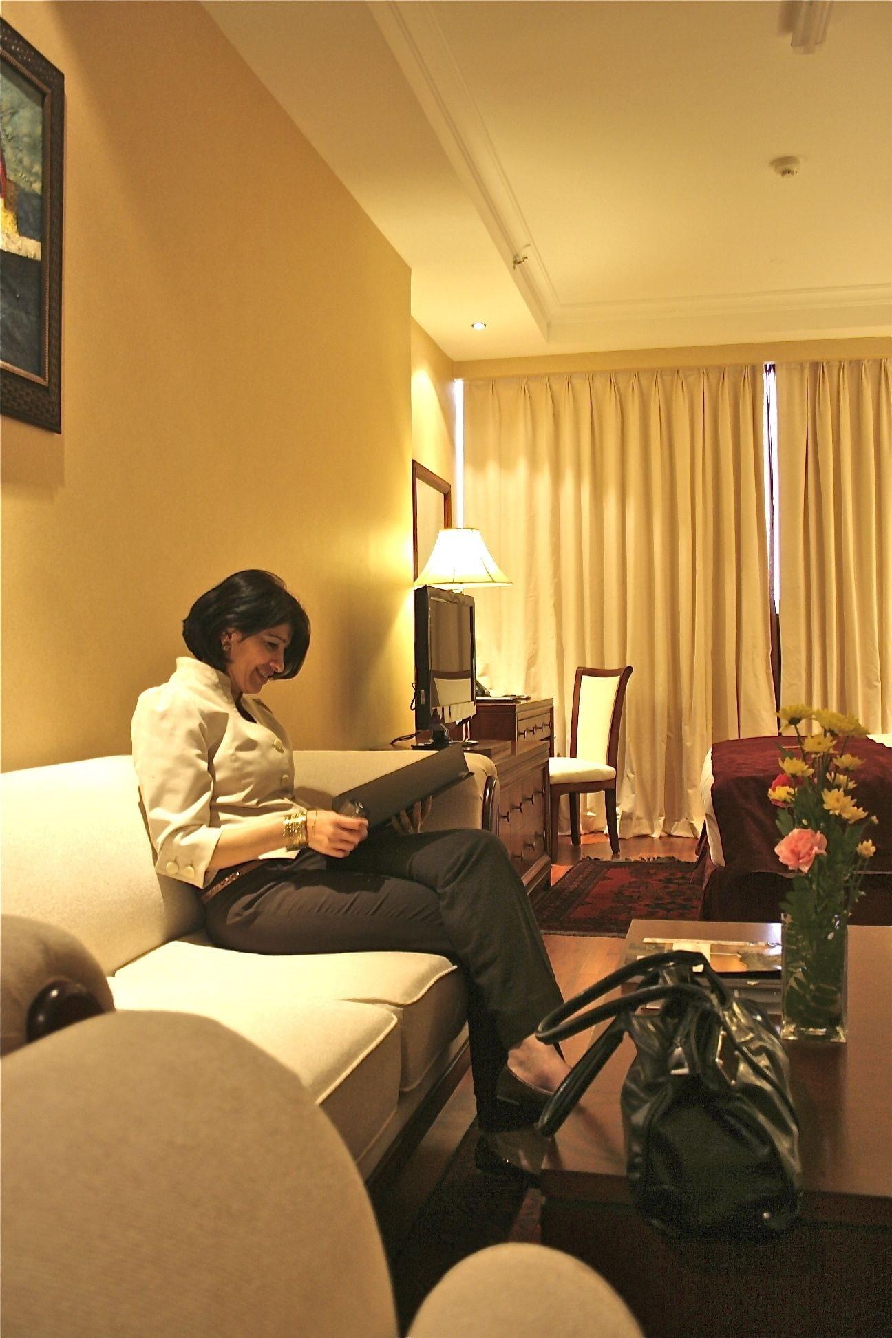 Trianon Royal Hotel Abu Dhabi Esterno foto