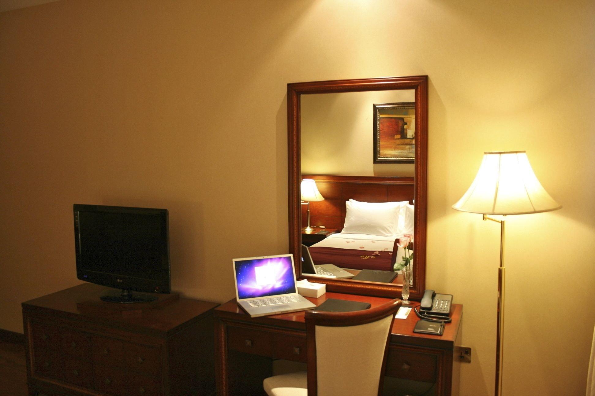 Trianon Royal Hotel Abu Dhabi Esterno foto