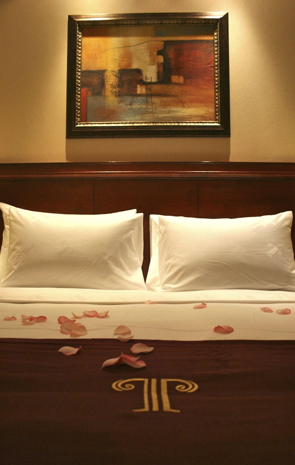 Trianon Royal Hotel Abu Dhabi Esterno foto